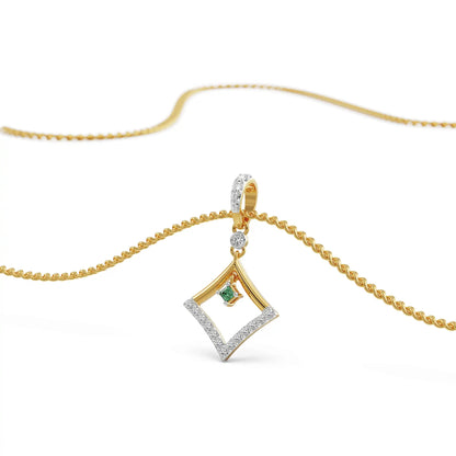 Elegant Emerald Diamond Necklace